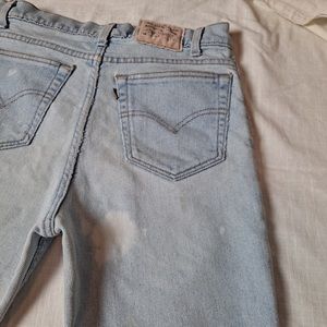 Vintage Levis Distressed Light Wash Mom Jean